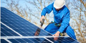 Installation Maintenance Panneaux Solaires Photovoltaïques à Clucy